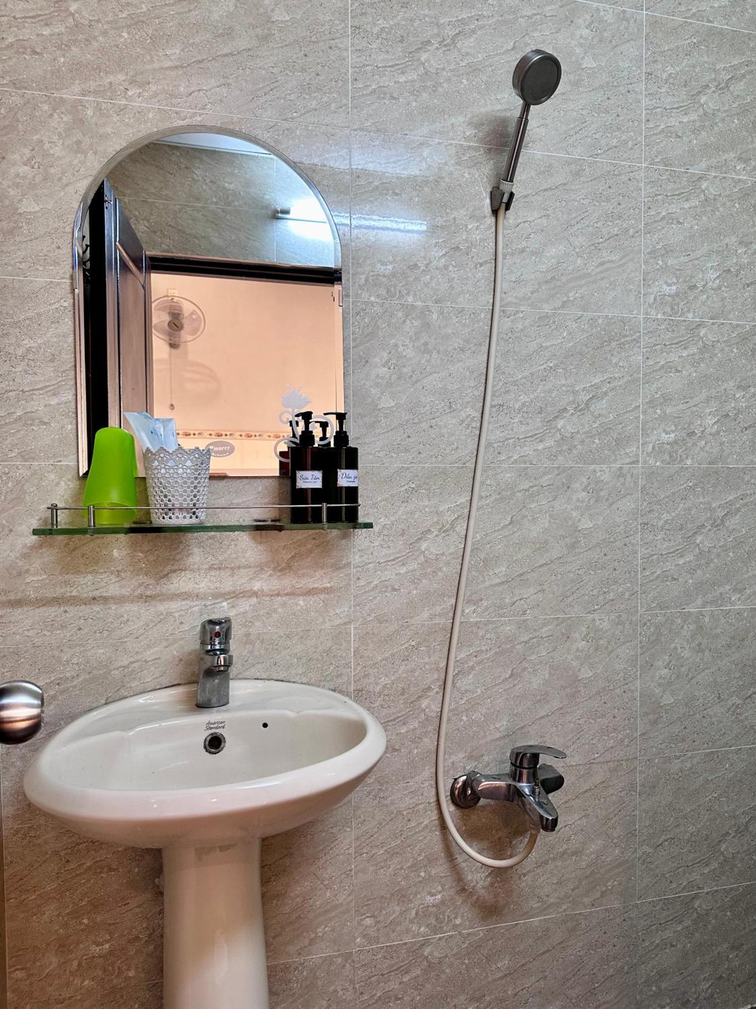 Khach San Nam Do 2 Hotel Can Tho Bagian luar foto